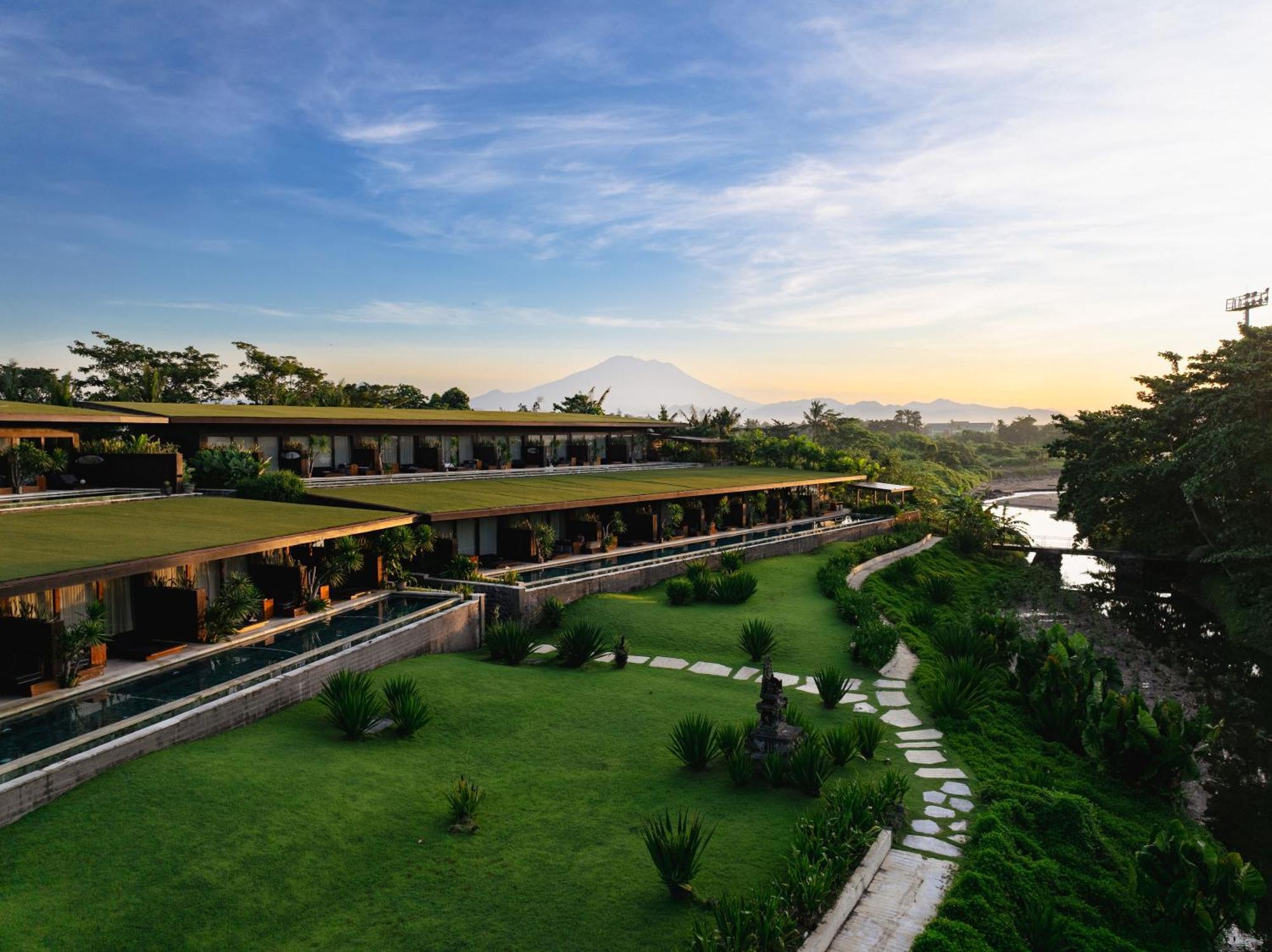 Resort Komune&beach Club Bali