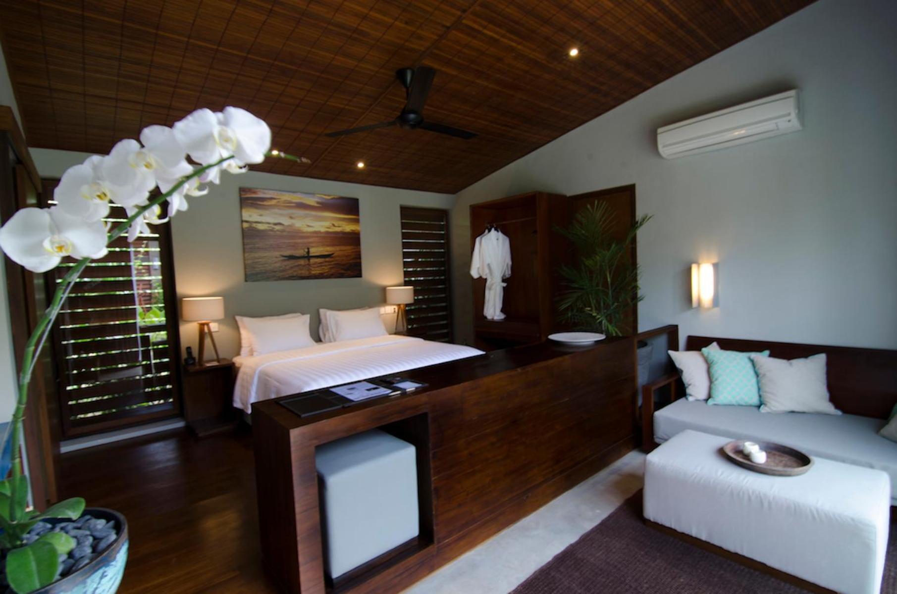 Komune And Club Bali Resort 4*